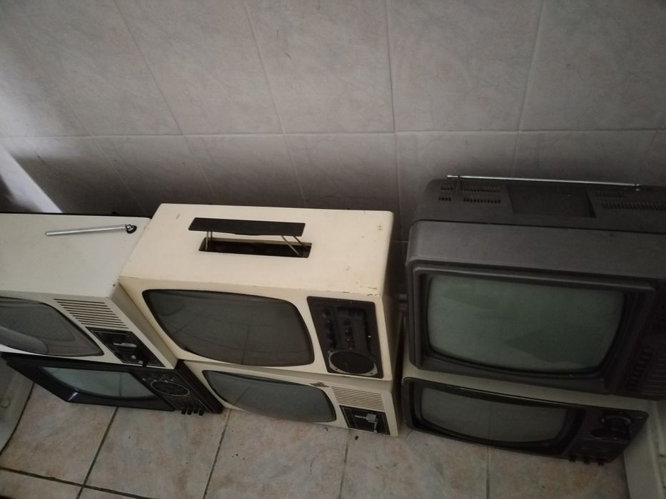 Alb negru românești sport tv