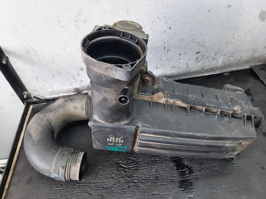 carcasa filtru aer 2.0 tdi bmm audi a3 8p  vw passat b6 touran 1t2  golf 5 jetta  3c0129607ap