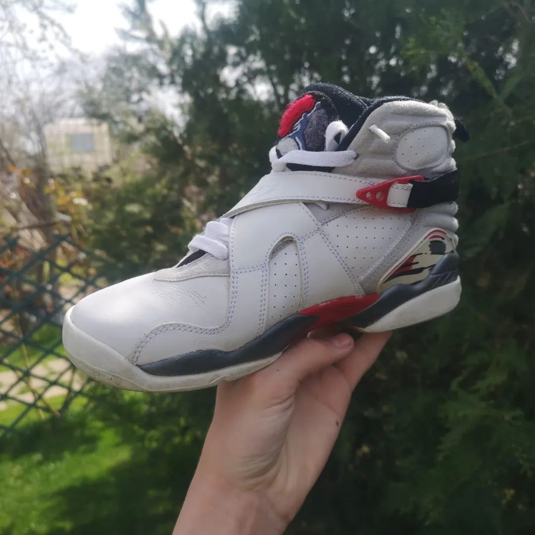 Jordan 8 Bugs Bunny