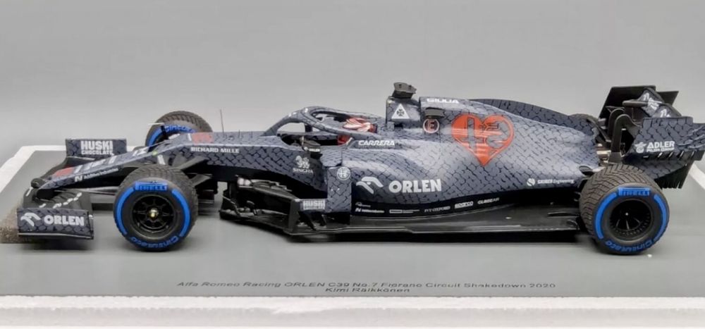 Machete formula 1 f1 1/18 Alfa romeo Ferrari C38,39,4 Spark Minichamps