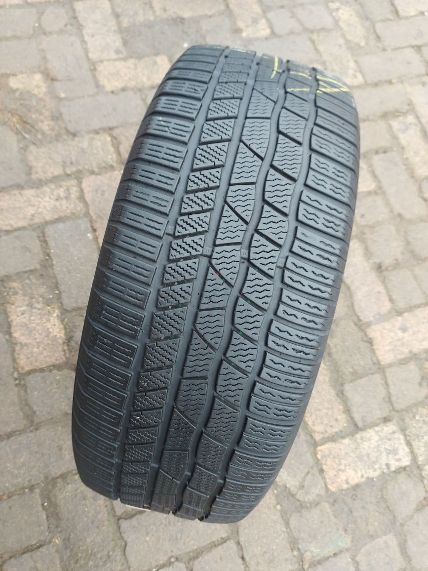 O bucată 255 55/50/35 R20 M+S iarnă - una Bridgestone Continental Pire