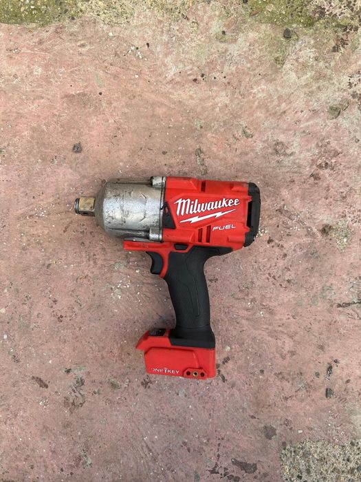 Pistol impact Milwaukee M18 ONEFHIWF34