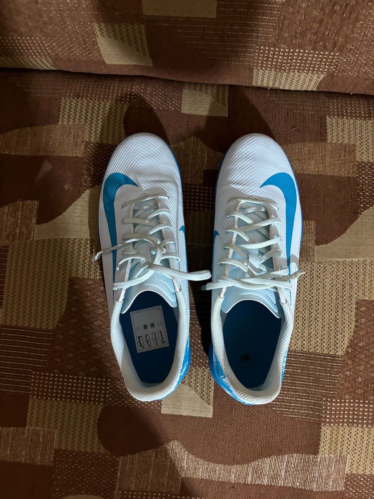 Ghete Nike de sintetic