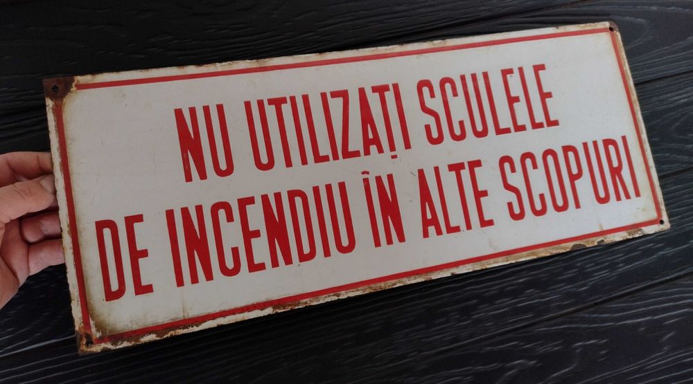 Vechi panou avertizare - tabla emailata - litere relief - colectie