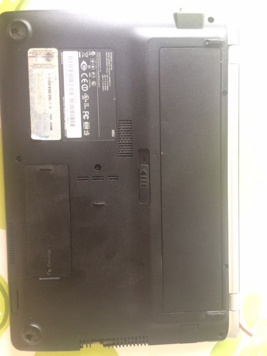 Лаптоп Samsung 305u -за части