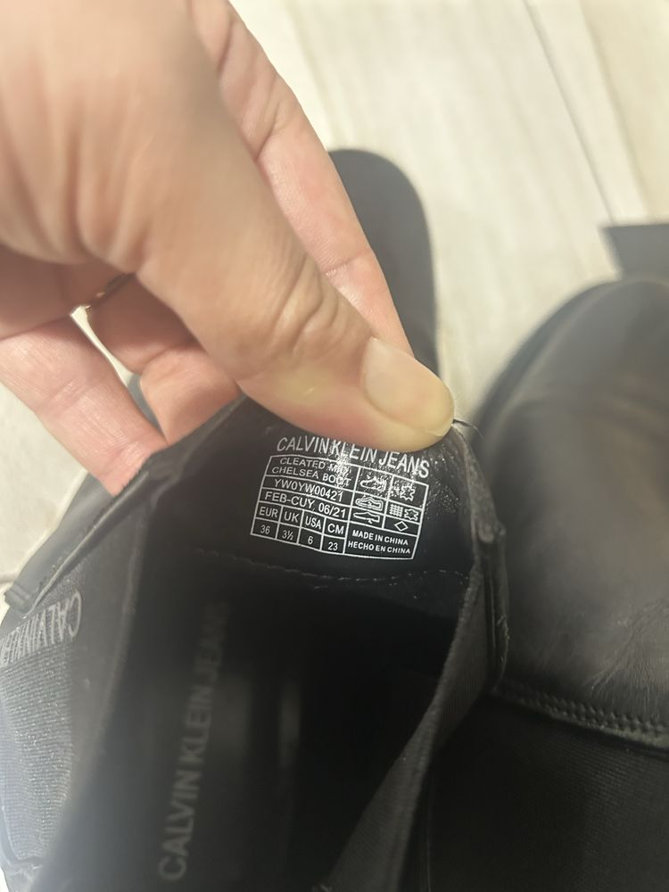 Ghetute Calvin klein din piele naturala