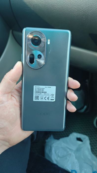 Продам телефон..