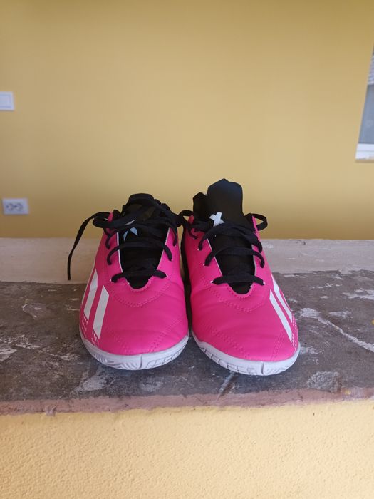 ADIDAS X SPEEDPORTAL.4 IN J . Marimea 35
Pantofi sală