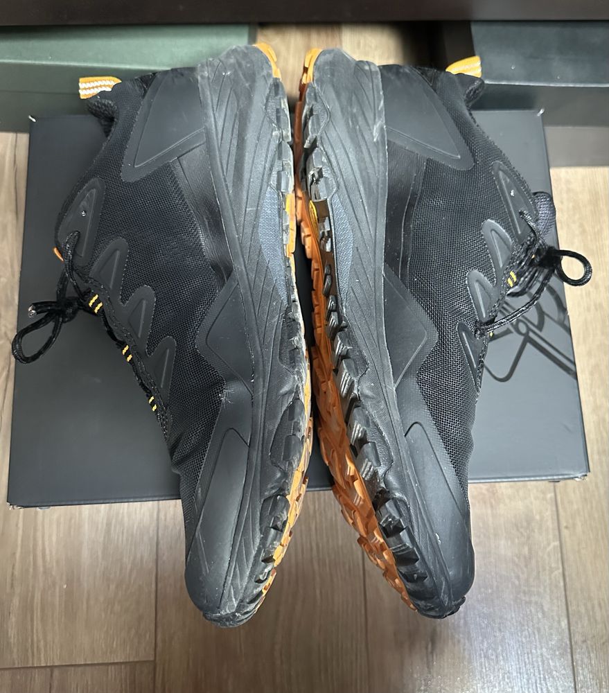 Маратонки The North Face, номер 46