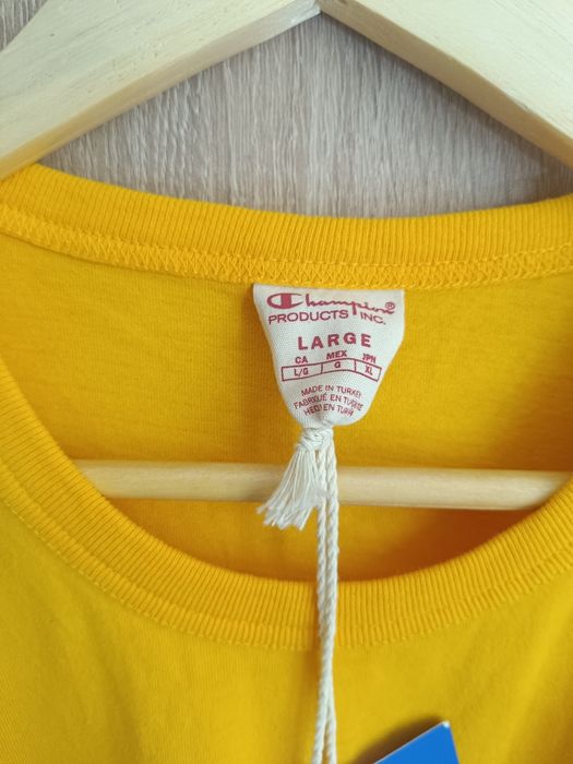 Нова тениска Champion