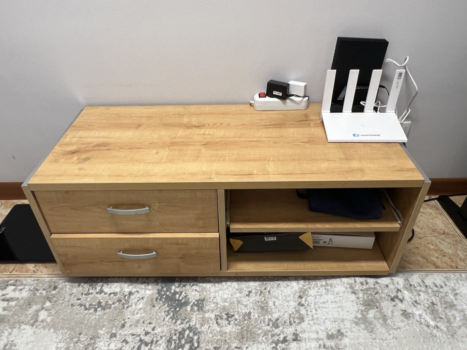 Подростковый спальный гарнитур (мебель)