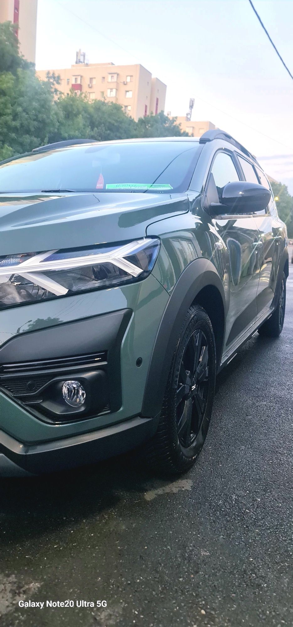 Dacia Jogger  EXTREME PLUS 7locuri ediție limitată extra full  5000 km