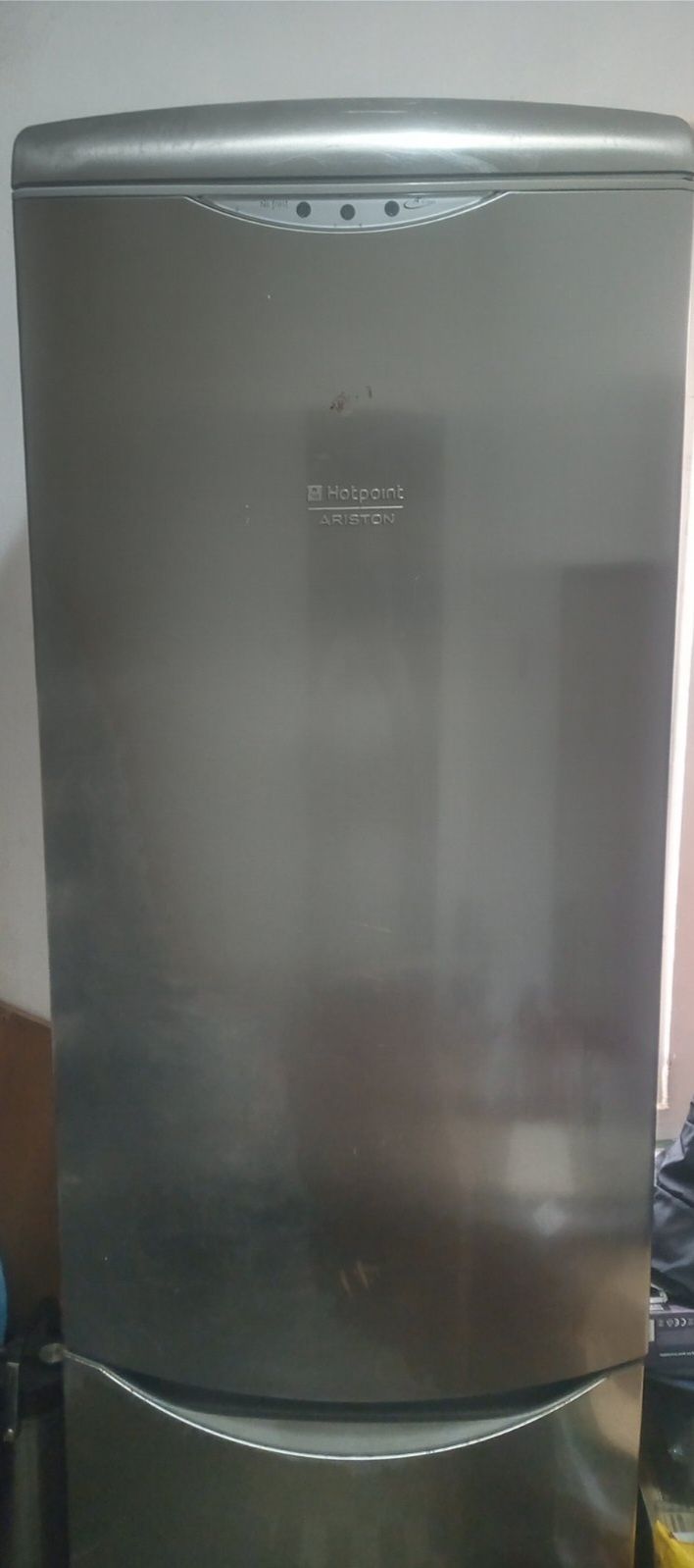 Хладилник с фризер Ariston Hotpoint