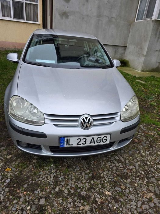 Vand Golf 5 1.6 benzina