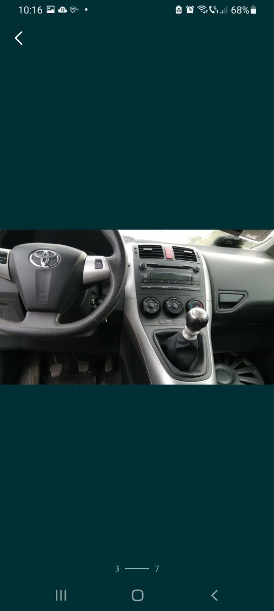 dezmembrez toyota auris 2018 .auris 2013