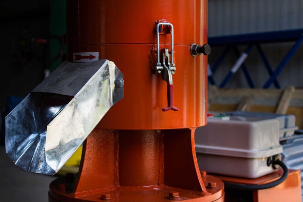 Granulator furaje KL 300 cu 3 matrite, motor inclus 22 kW NOU