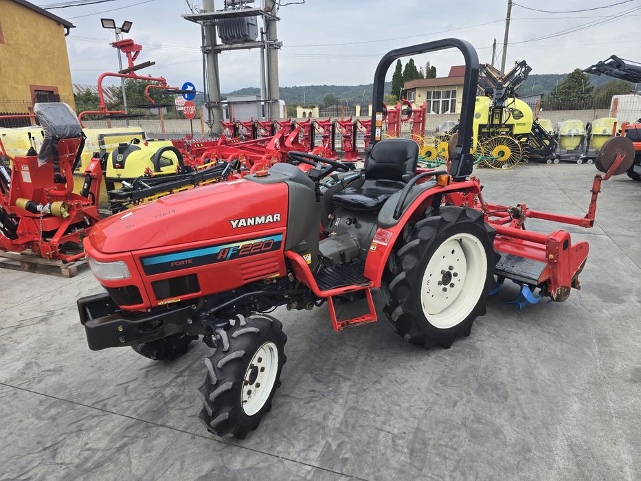 Tractoare/ Tractor japonez YANMAR Af220