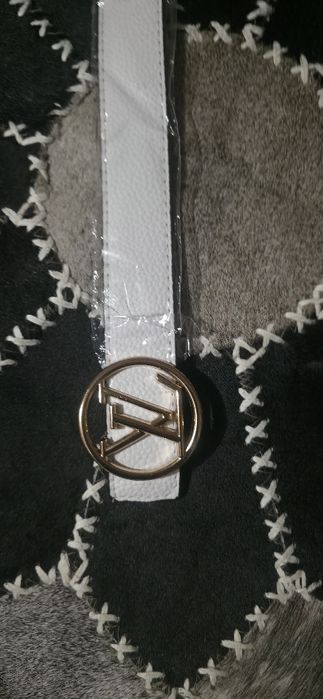LOUIS VUITTON-Дамски колан.