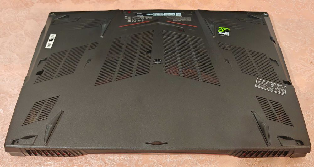 NVIDIA GTX 1660ti 6GB/Core i7 8750H/16GB RAM/256GB SSD+1TB/MSI GL63