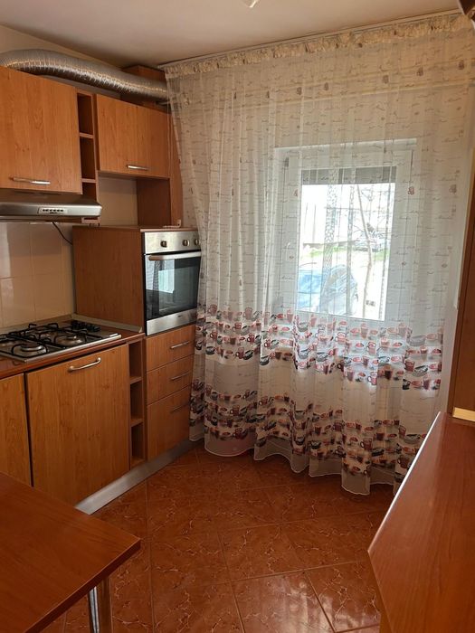 Inchiriez apartament 2 camere  Nord