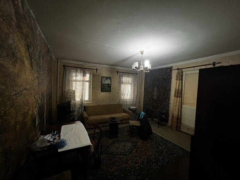 Продаётся 3х комнатная квартира,88кв.м,без ремонта,Ташсельмаш.