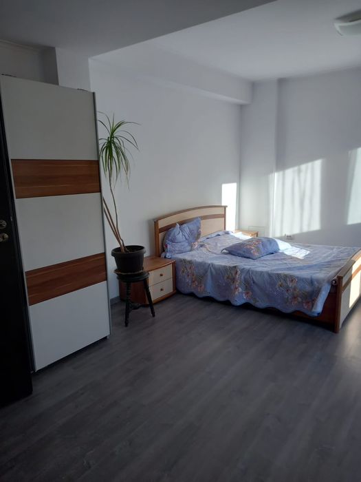 Proprietar inchiriez casa P+1+M