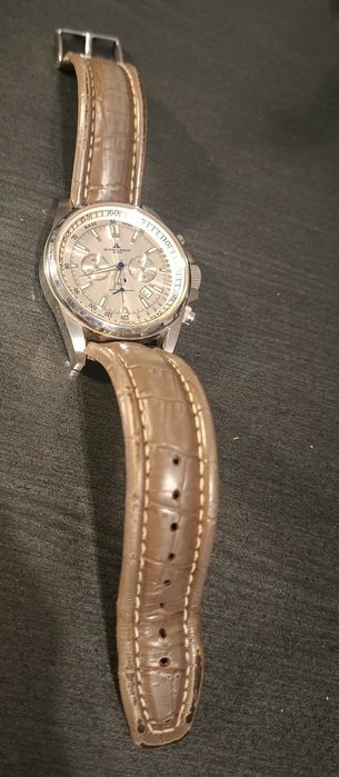 Vand ceas bărbătesc JACQUES LEMANS  in stare buna.