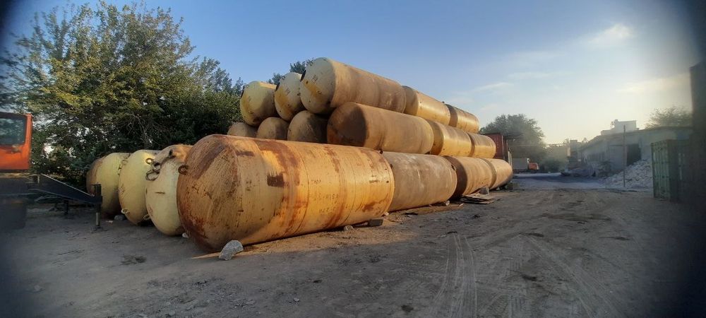 Emalni Yomkost 24 kub narxini telda kelishamiz manzil toshkent shaxar.