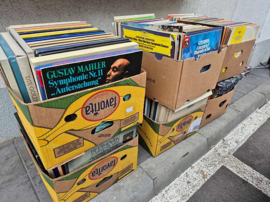 Vand Lot 100lp Discuri Vinil muzică clasică pentru pick Up RTM 33