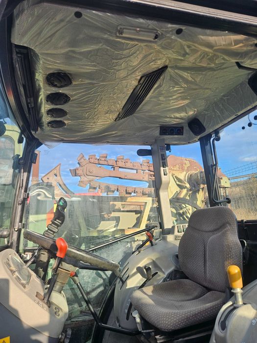 Tractor Class nexos 210