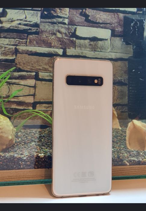 Продам Samsung s10+