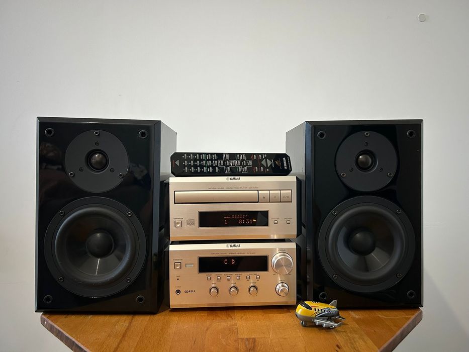 Sistem audio -Yamaha RX- E400 + CDX - E400 + NX - E400