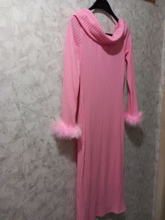 Нова   дълга рокля ,еластична много мека материя