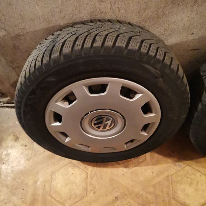 Гуми 195/65 15 с джанти за Vw