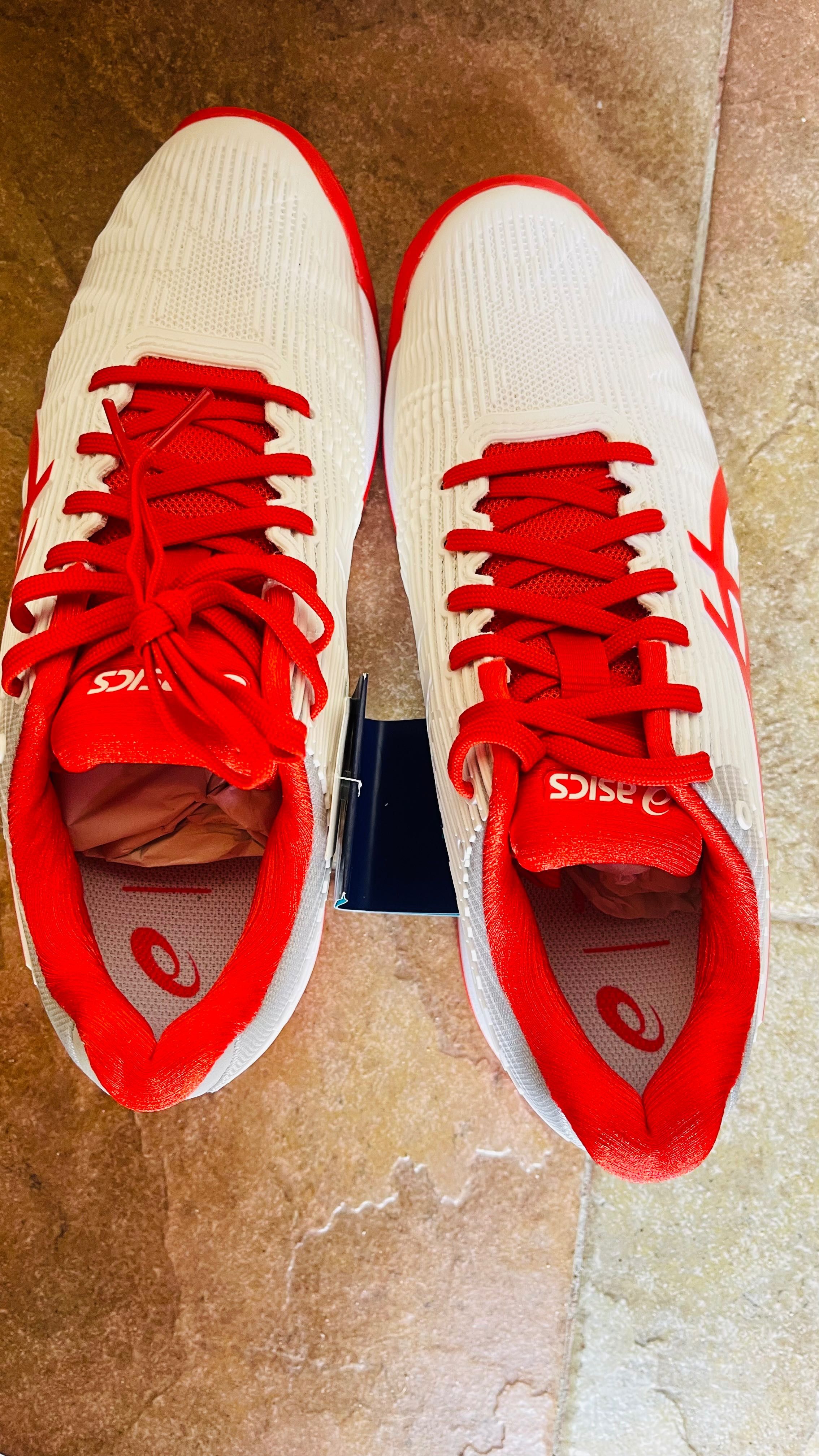 Нови Маратонки Asics