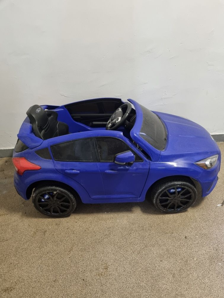Masinuta electrică pentru copii Ford Focus RS 2x35W 12V 7Ah