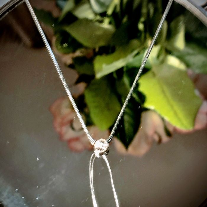 Подвеска с бриллиантом