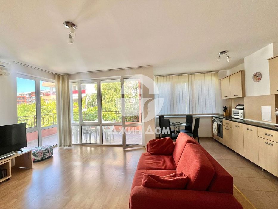 Двустаен апартамент с ГЛЕДКА МОРЕ в к-с „Ривиера Форт Бийч”, с. Равда