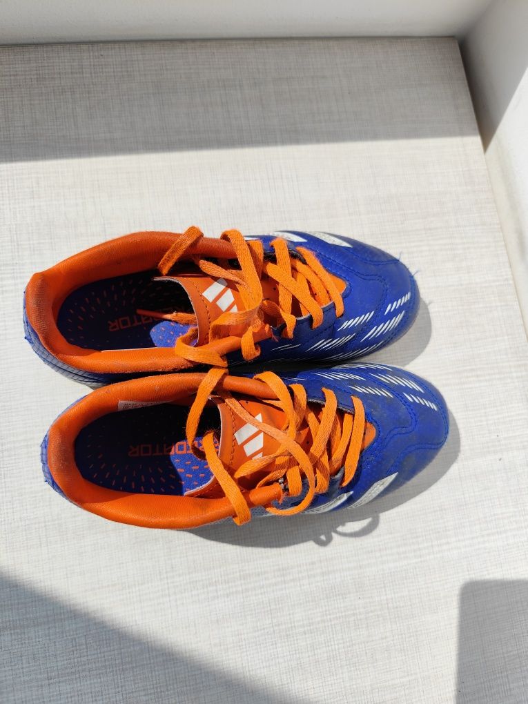 Ghete fotbal copii - Adidas Predator Nr. 33