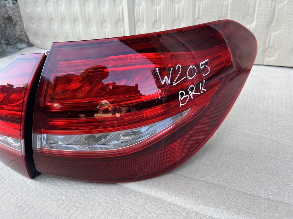 Stop / Tripla / Lampa dreapta Mercedes C Class W205