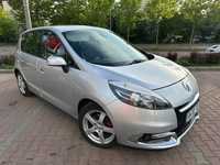 Renault Megane Scenic 3 - 2012