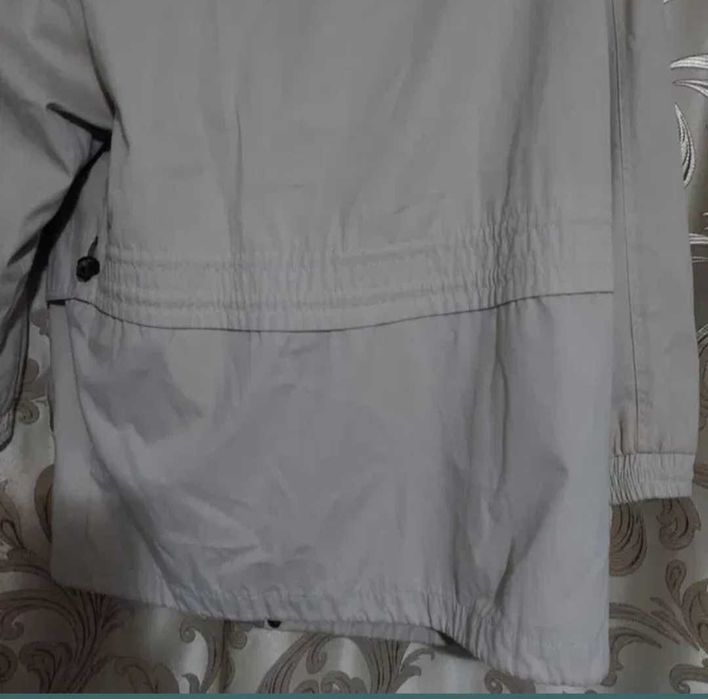 Jachetă damă in conditii bune M