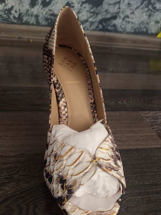 Pantofi cu tocuri mărimea 38