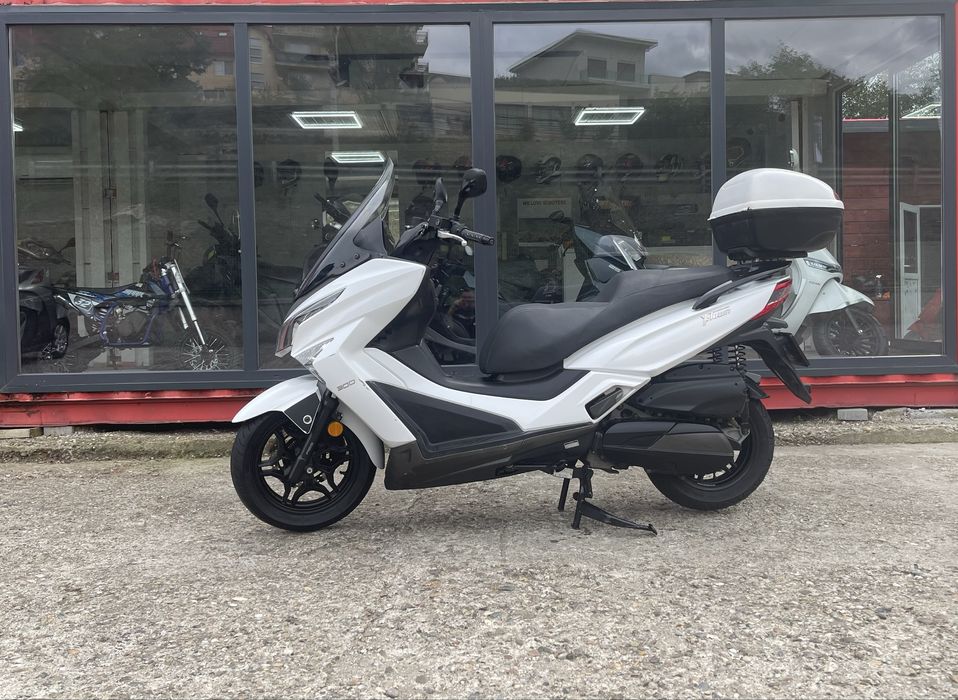 Scuter Kymco X-Town 300 ABS