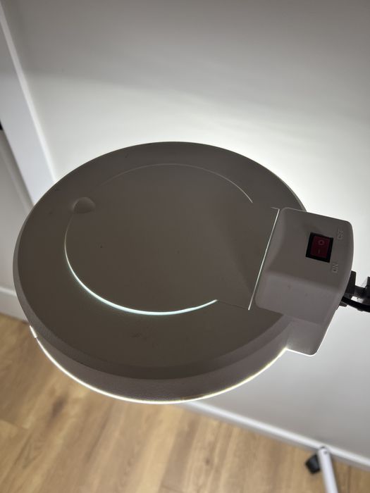 Lampa cosmetica / pedichiura