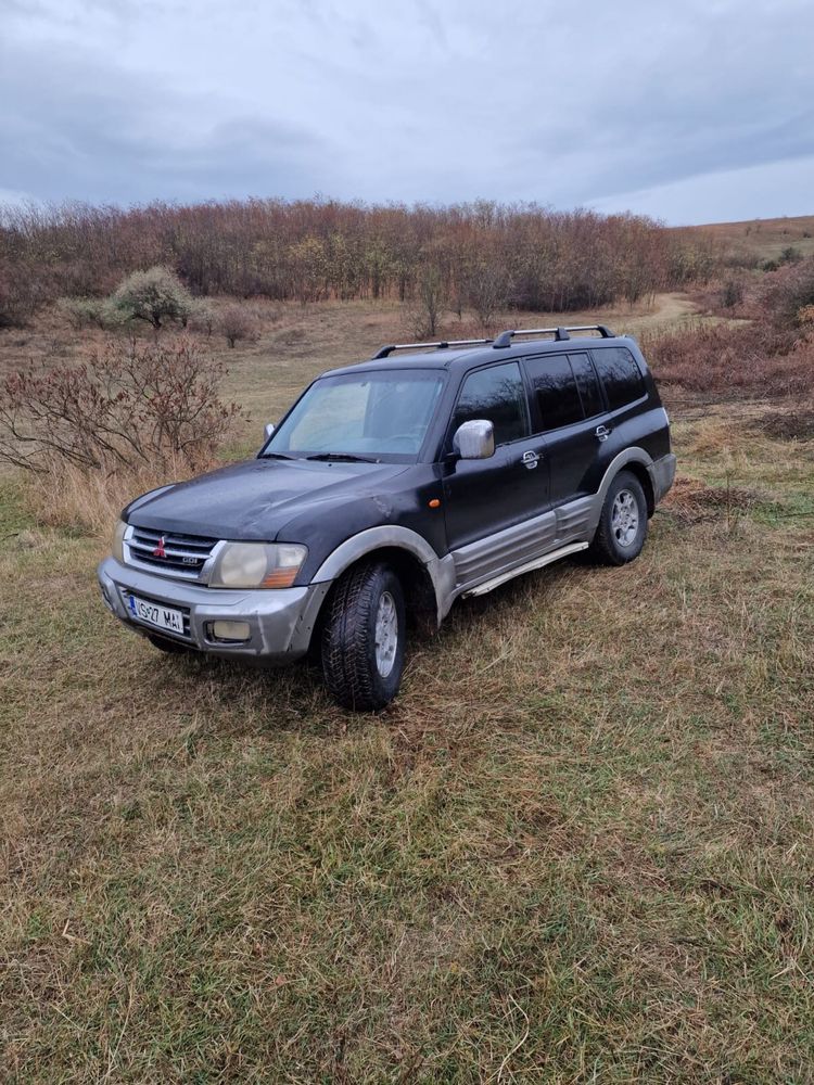 Mitsubishi pajero