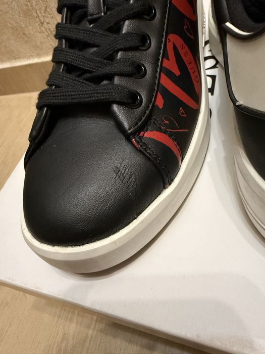Кожени маратонки Guess Rockie