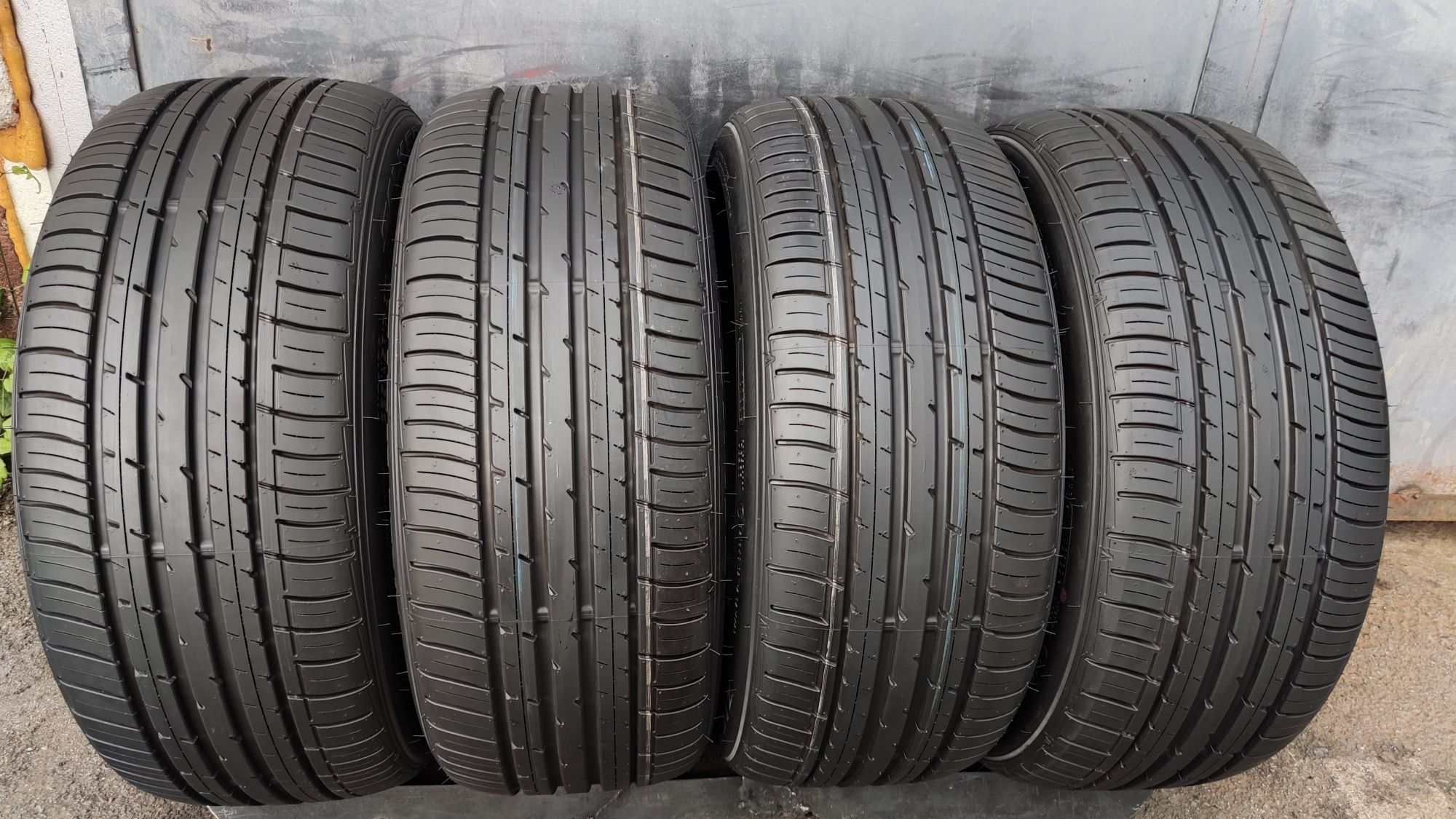 4бр. нови летни гуми 225/45/17 Falken Ziex
dot2022
8.4mm
Чисто н