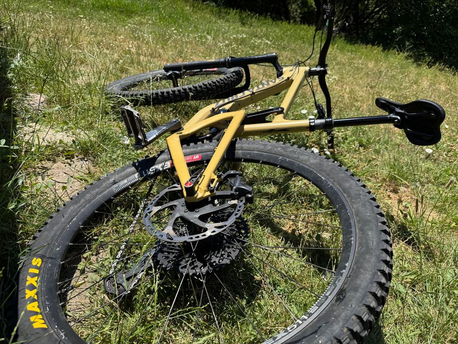 Santa Cruz Nomad 4 AL - S build - размер M