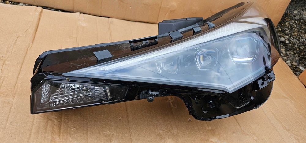 Far stanga Led Xenon Complet Hyundai Elantra 2021 2022 2023